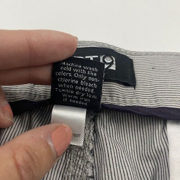 Apt. 9 Gray Striped Chino Shorts Active Waistband Sz 40 Flat Front 11" Inseam - Picture 5 of 7